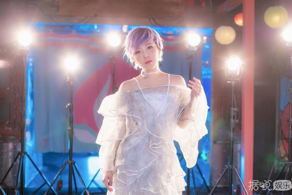 崔子格拍摄“新壶中天·桃源篇”MV