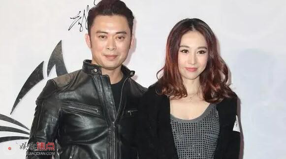 樊少皇和贾晓晨夫妻合影